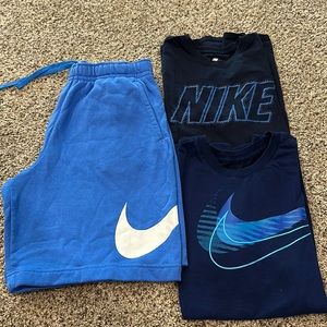 Nike sz M short and Tees.